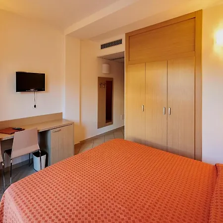 BOLGHERI MARINA RESORT ex Varo Village Hotel Marina Di Bibbona Buitenkant foto
